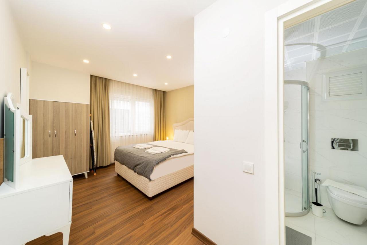 Central Flat With Balcony Near Sea In Muratpasa Appartement Antalya Buitenkant foto